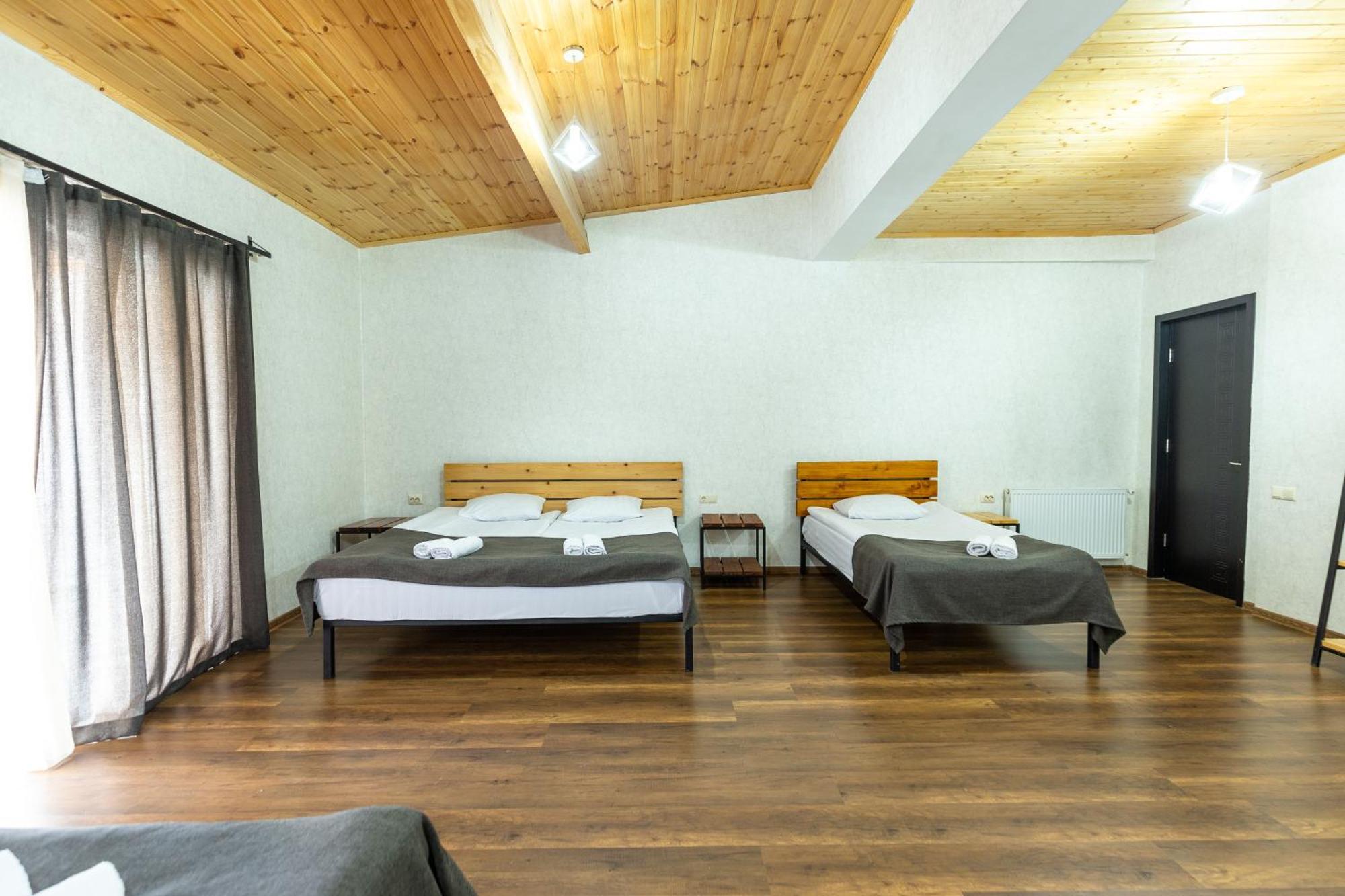 Mestia Hotel Amirani Exterior photo