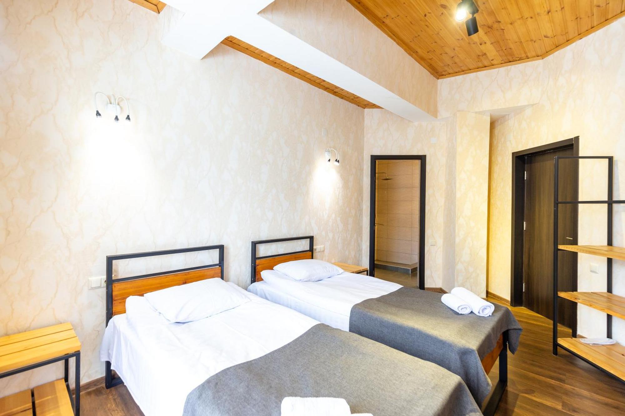 Mestia Hotel Amirani Exterior photo